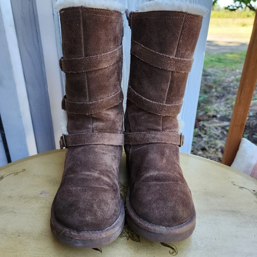 UGG Australia Maddie Youth Sz 4 Brown Suede Shearling Triple Buckle Tall Boots
